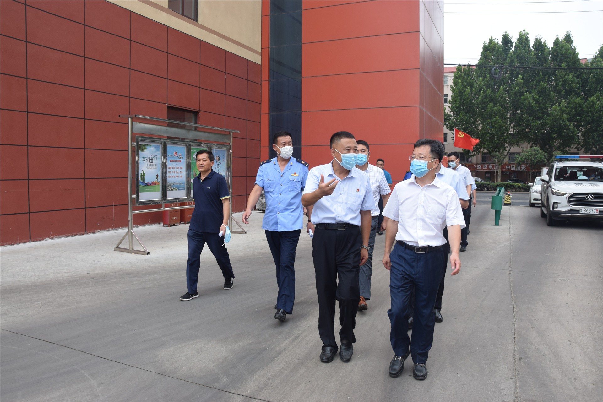 青岛市委宣传部副部长市文明办主任曹峰率督导组莅临城阳批发市场督导